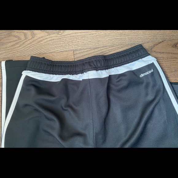 Adidas track pants: 3 stripes to ankle - Picture 3 of 4